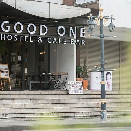 Good One Poshtel & Cafe Bar Vandrehjem Bangkok Eksteriør billede