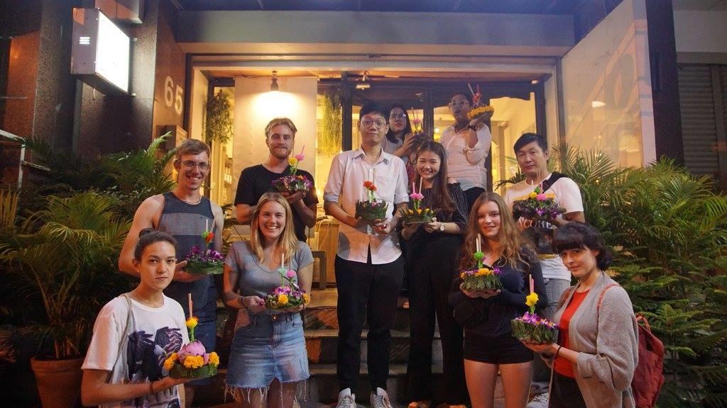 Good One Poshtel & Cafe Bar Vandrehjem Bangkok Eksteriør billede