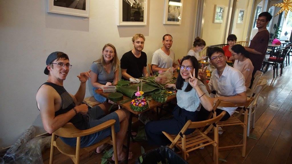 Good One Poshtel & Cafe Bar Vandrehjem Bangkok Eksteriør billede
